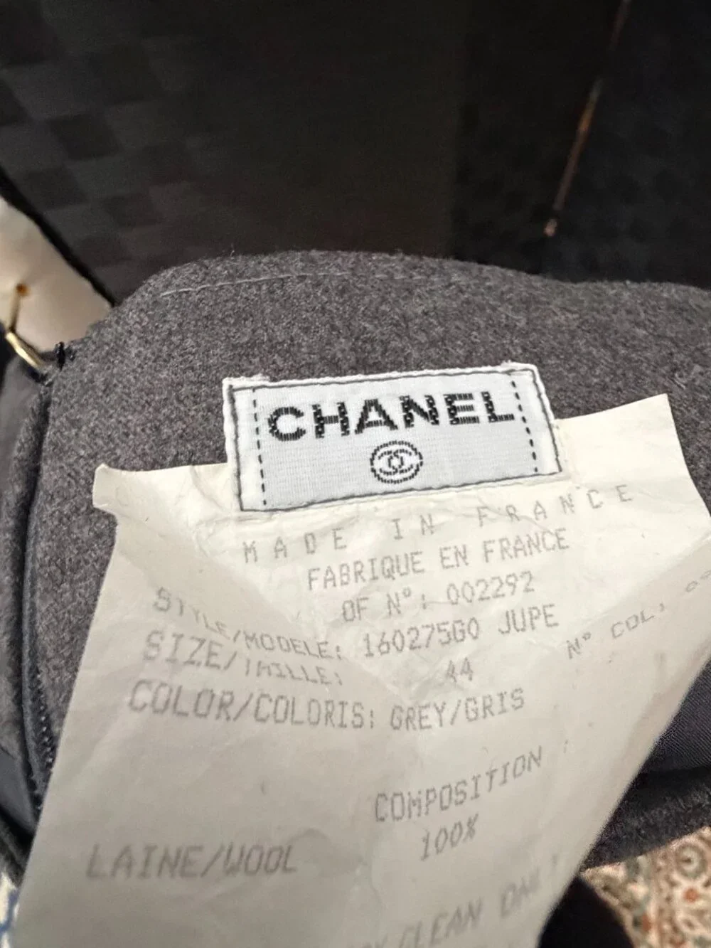 Vintage Chanel Midi skirt. Size FR 44- US 12.